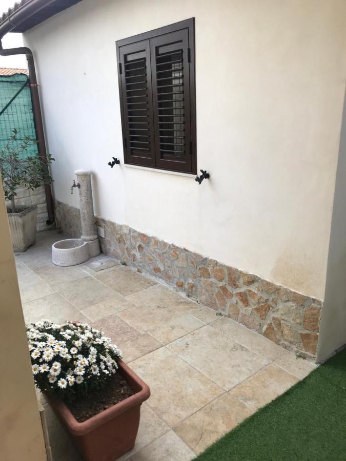 Casa Rosy Leilighet San Corrado di Fuori Eksteriør bilde